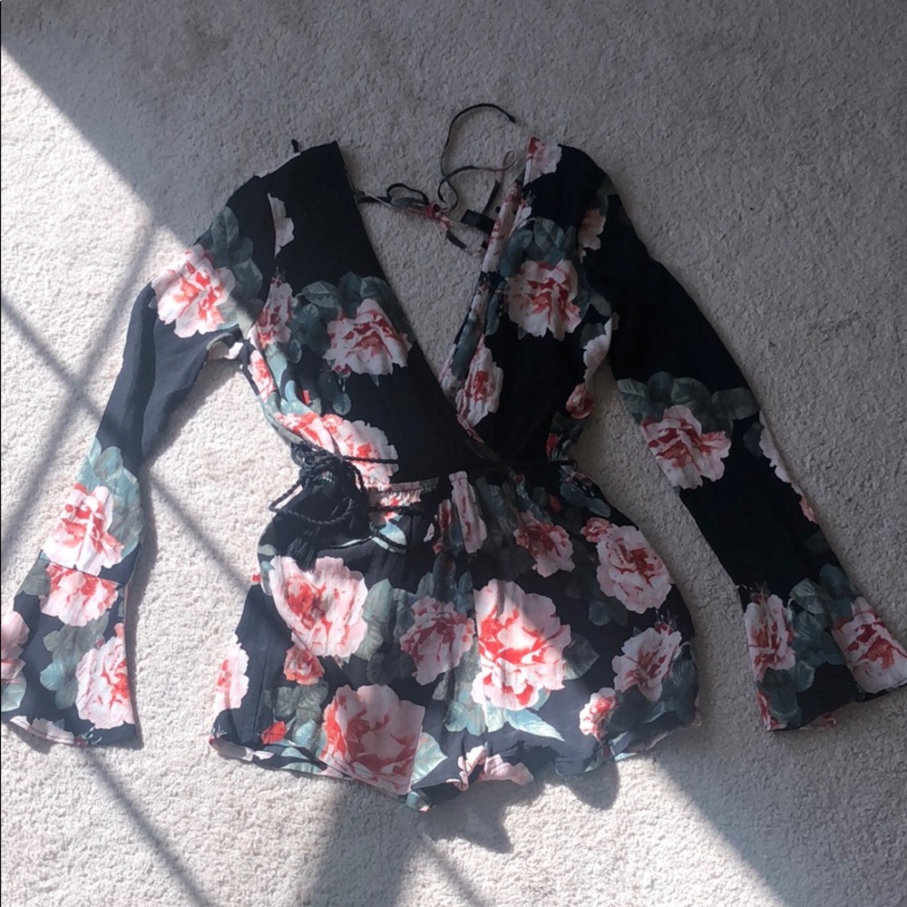 Black floral forever 21 romper